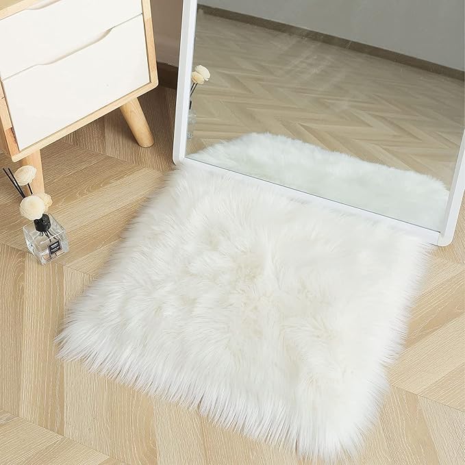 OKAYDA 18" x 18" Square Faux Sheepskin Chair Cover Seat Cushion Pad Super Fluffy Soft Fur Rug for Vanity Chair, Car Seat, Sofa, Living Room, Office (White)